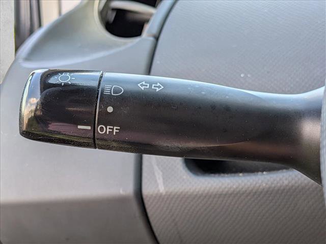 Used 2008 Toyota Yaris 2-Door Hatchback image 12