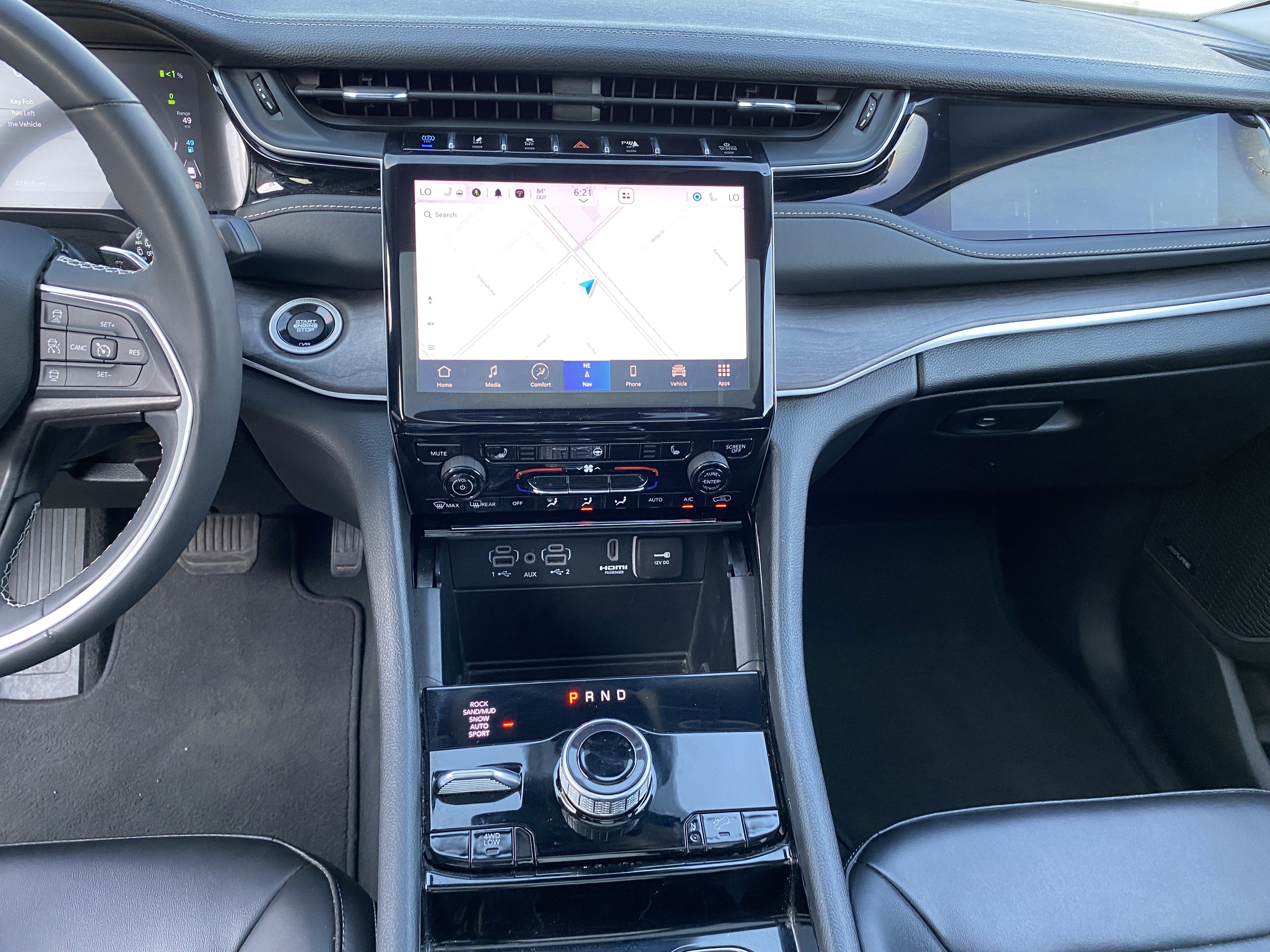 Used 2023 Jeep Grand Cherokee 4WD 4xe image 17