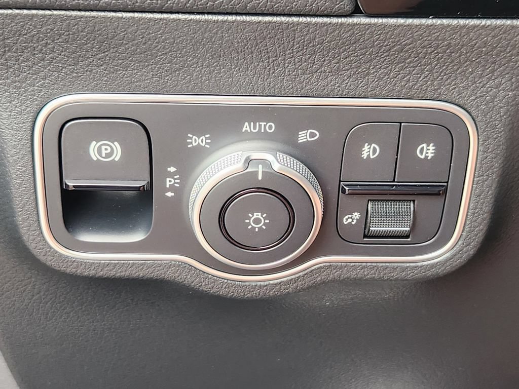 New 2026 Mercedes-Benz GLA 250 4MATIC image 21
