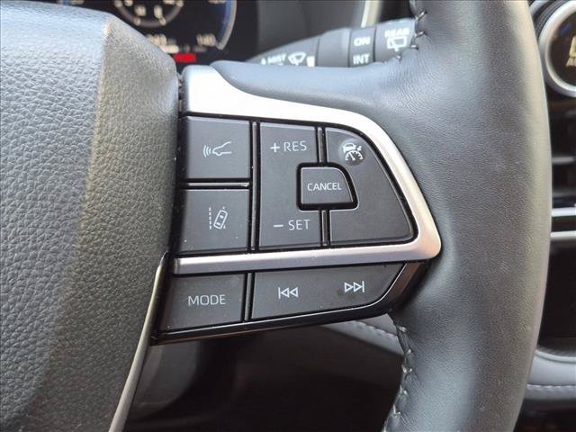 Certified 2025 Toyota Highlander Limited AWD/4WD image 5