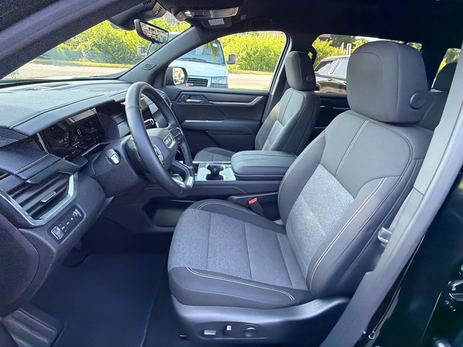New 2026 GMC Acadia Elevation w/ LPO, Floor Liner Package AWD/4WD image 13