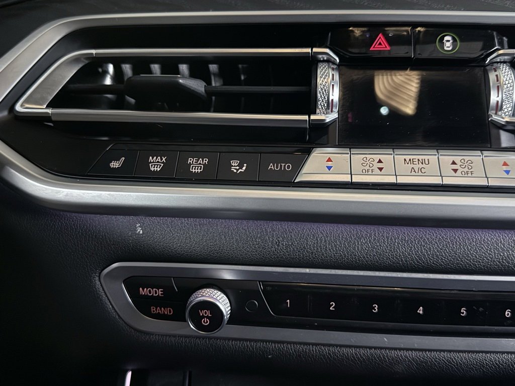 Used 2022 BMW X7 xDrive40i w/ M Sport Package image 45