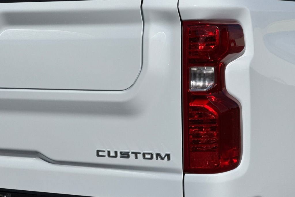 New 2026 Chevrolet Silverado 2500 Custom w/ Custom Value Package AWD/4WD image 25