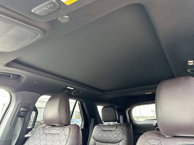 Used 2025 Ford Explorer Platinum w/ LUX Leather Package AWD/4WD image 23