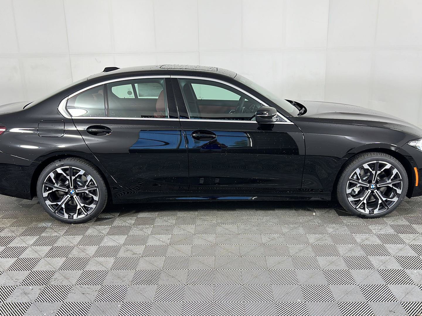 New 2026 BMW 330i xDrive Sedan w/ Convenience Package AWD/4WD image 2