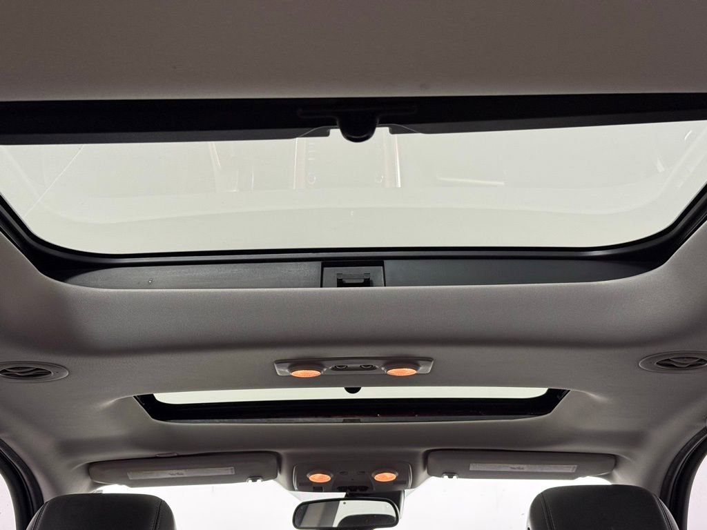 Used 2016 GMC Acadia Denali image 3