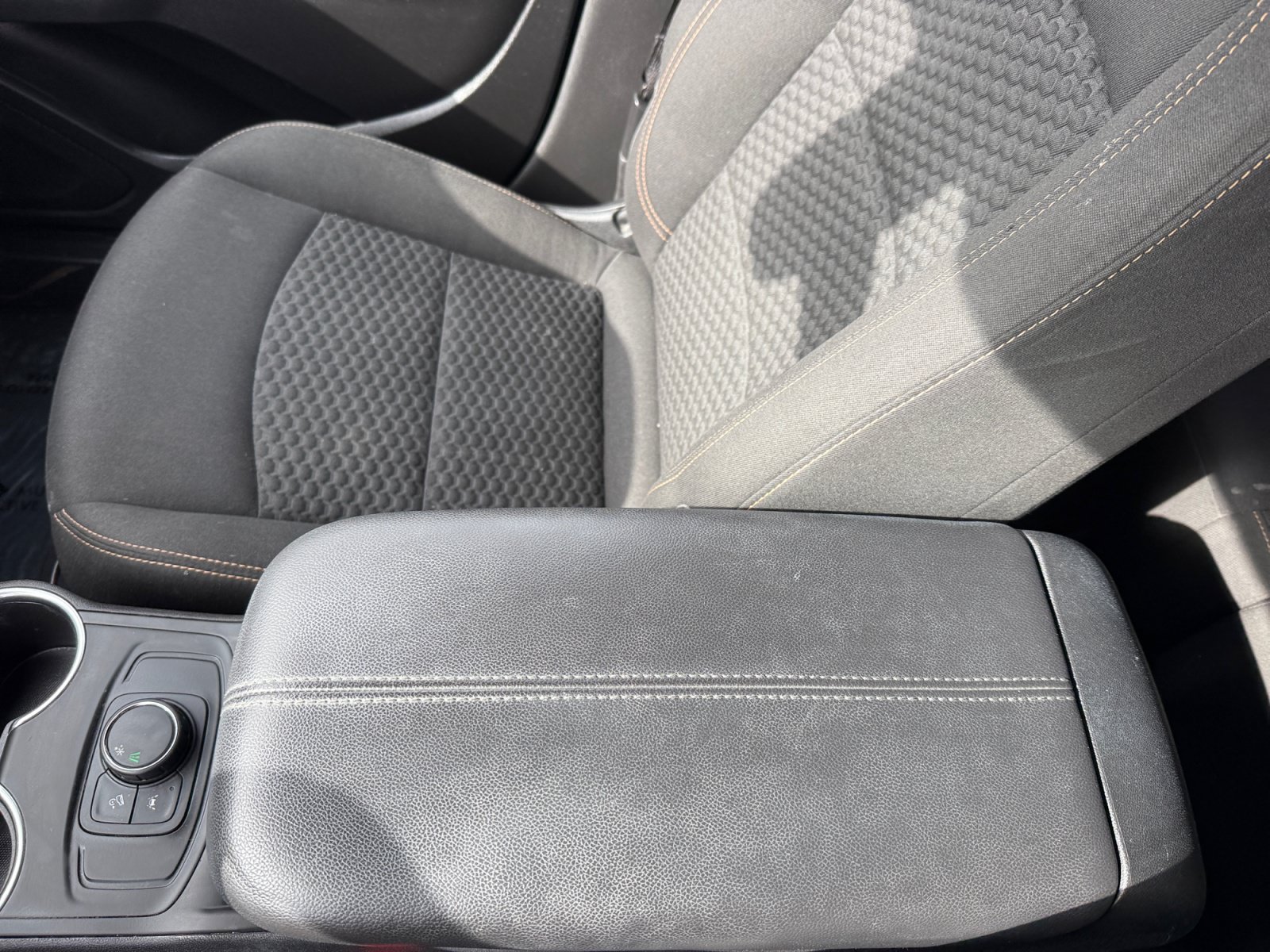 Used 2020 GMC Terrain SLE w/ Elevation Edition FWD image 14