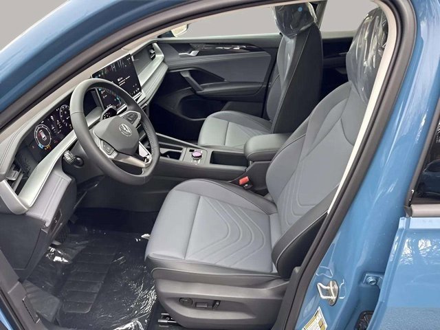 New 2026 Volkswagen Tiguan SE image 6