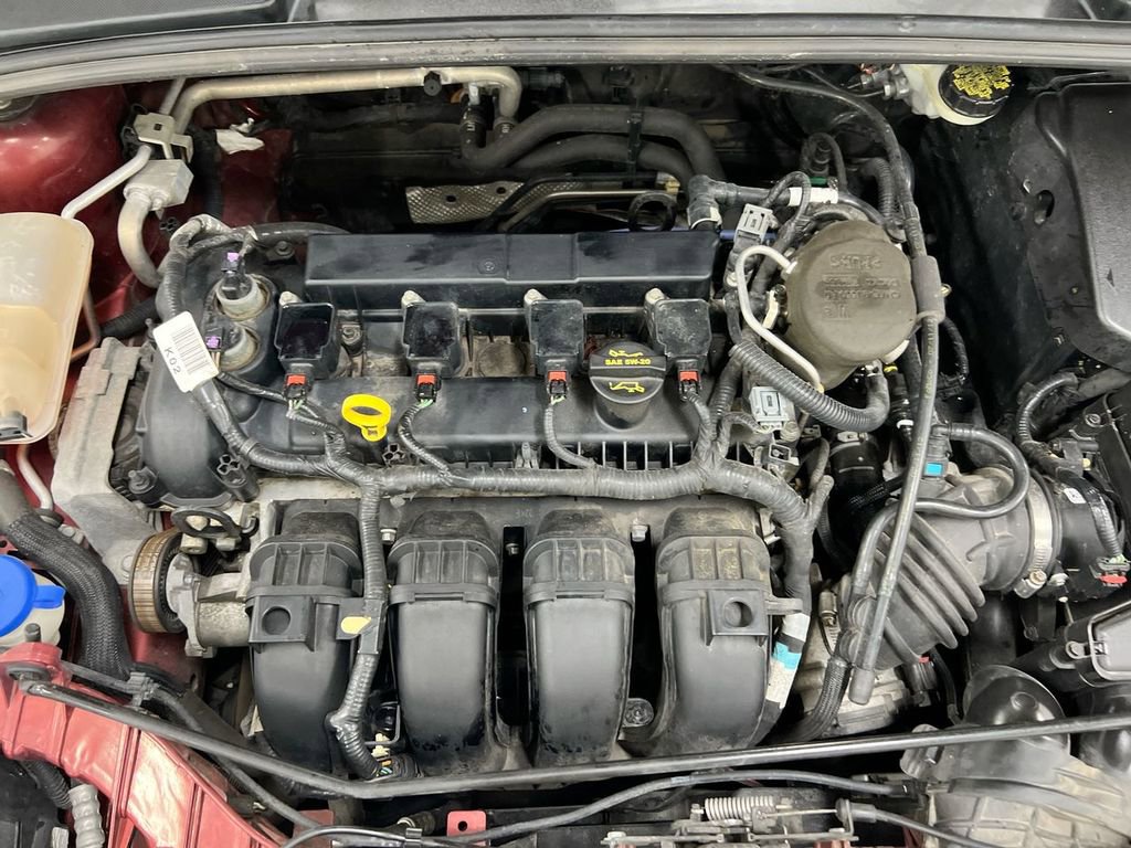 Used 2013 Ford Focus SE FWD image 23