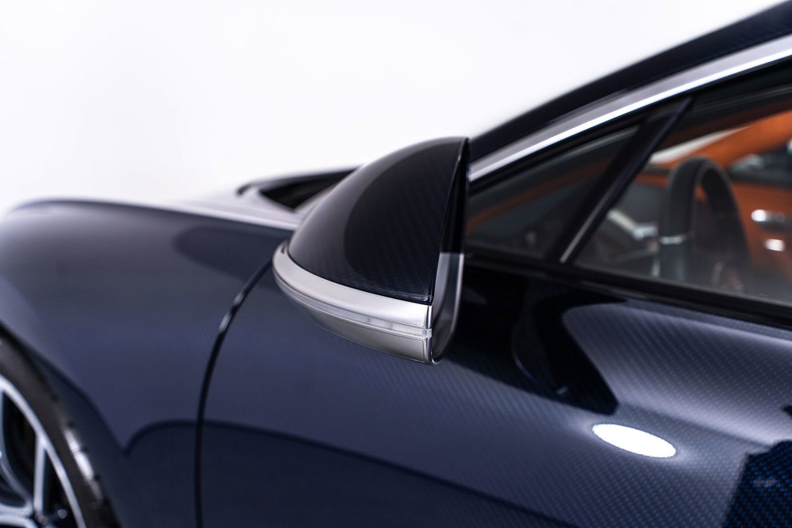 Used 2018 Bugatti Chiron image 28