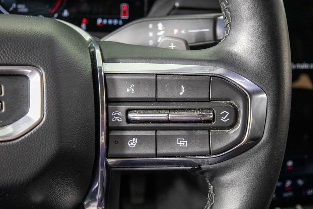 Used 2024 GMC Acadia Elevation image 22