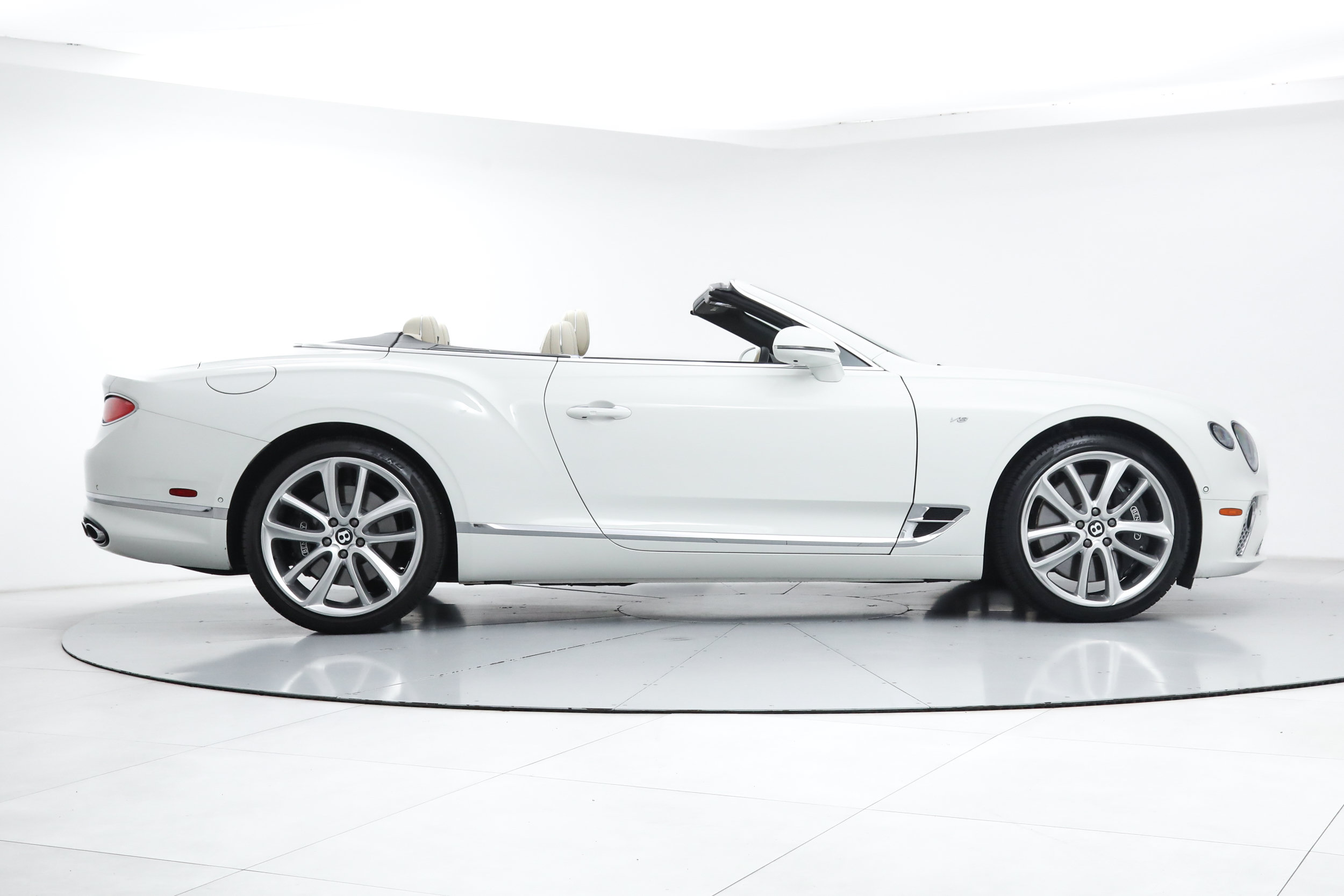 Used 2022 Bentley Continental GT AWD/4WD image 7