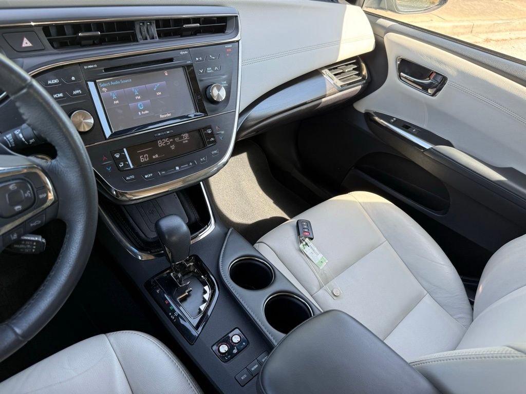 Used 2017 Toyota Avalon XLE Premium FWD image 33