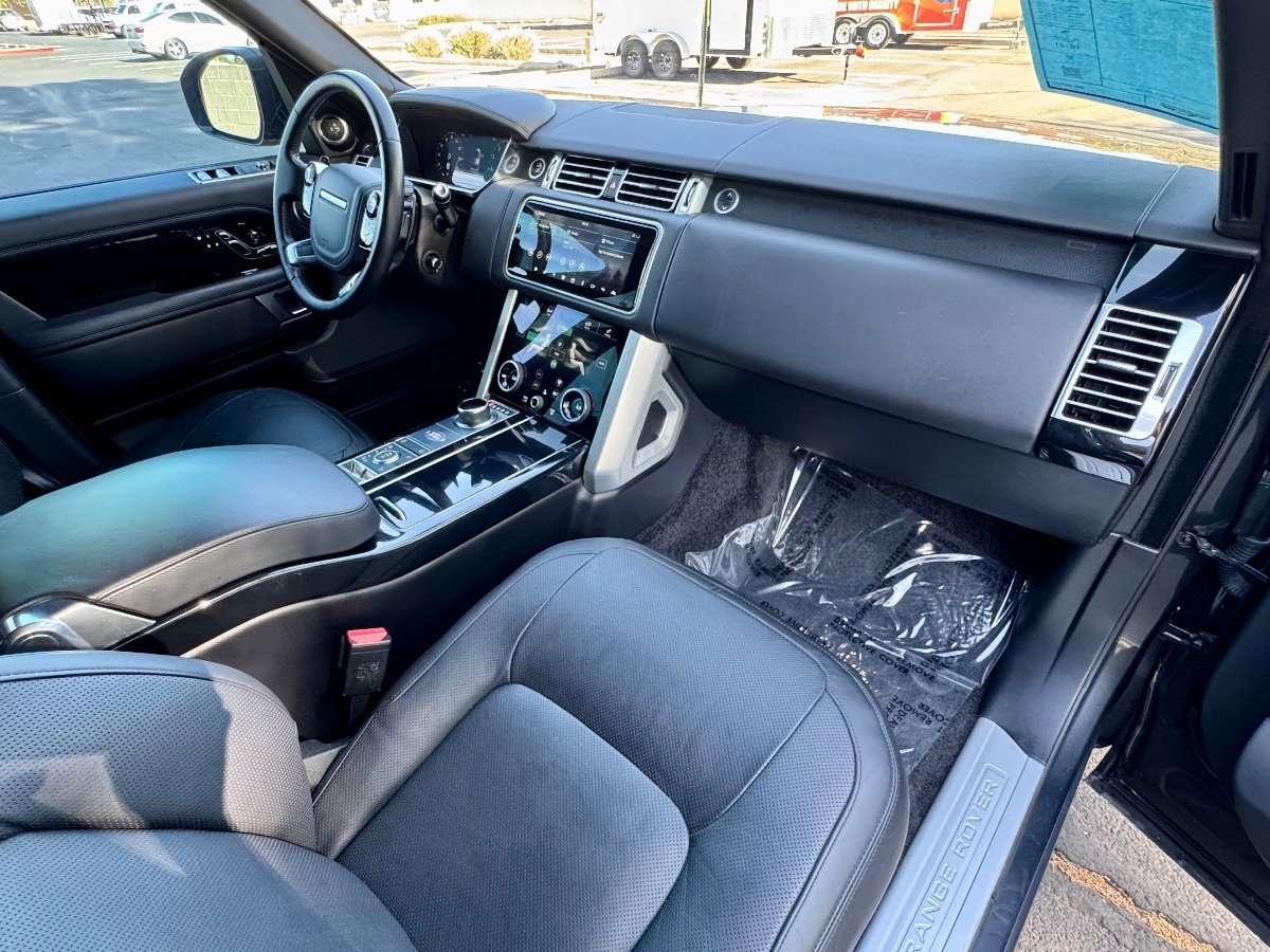 Used 2019 Land Rover Range Rover Supercharged AWD/4WD image 13