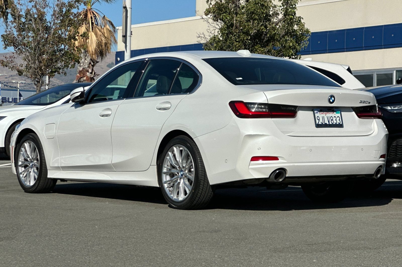 Used 2024 BMW 330e w/ Premium Package RWD image 6