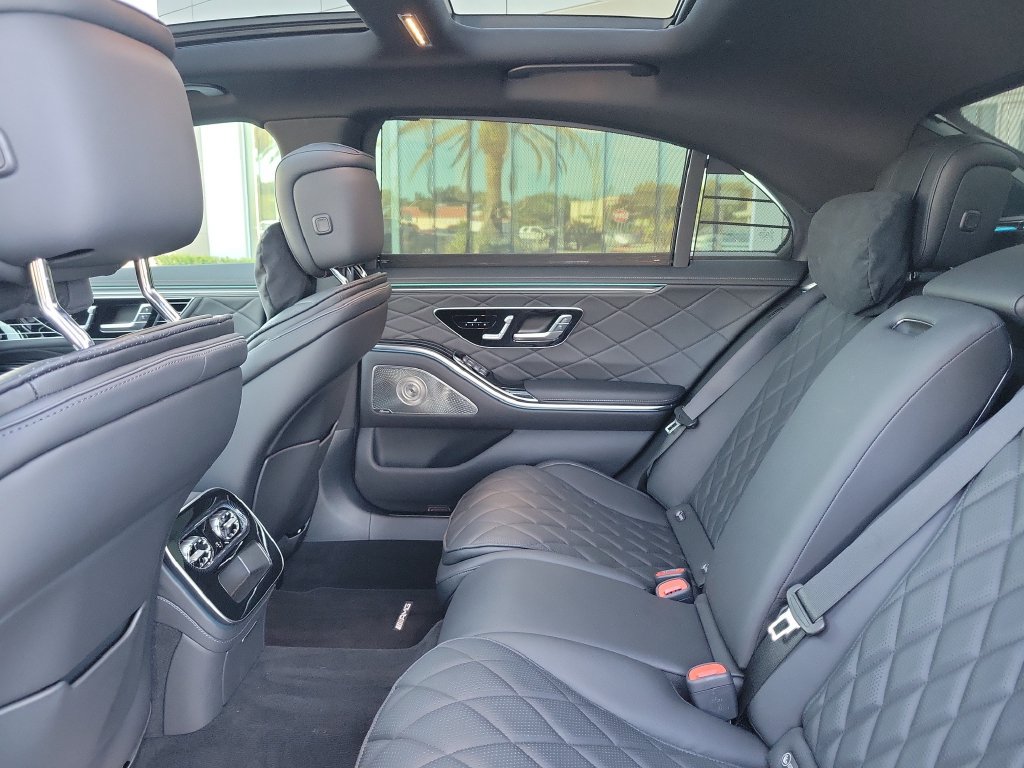 Used 2027 Mercedes-Benz S 580 4MATIC Sedan image 16
