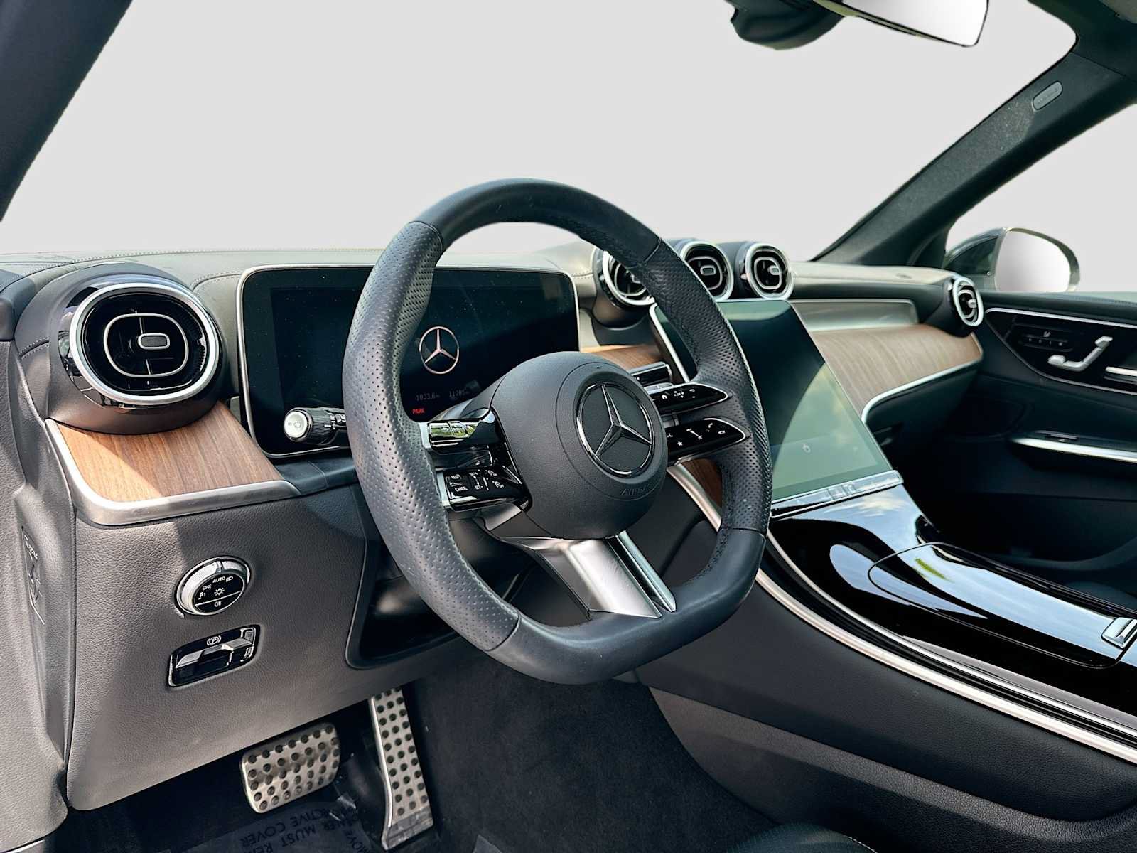 Certified 2024 Mercedes-Benz GLC 300 4MATIC image 9