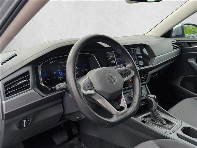 Used 2024 Volkswagen Jetta S FWD image 9