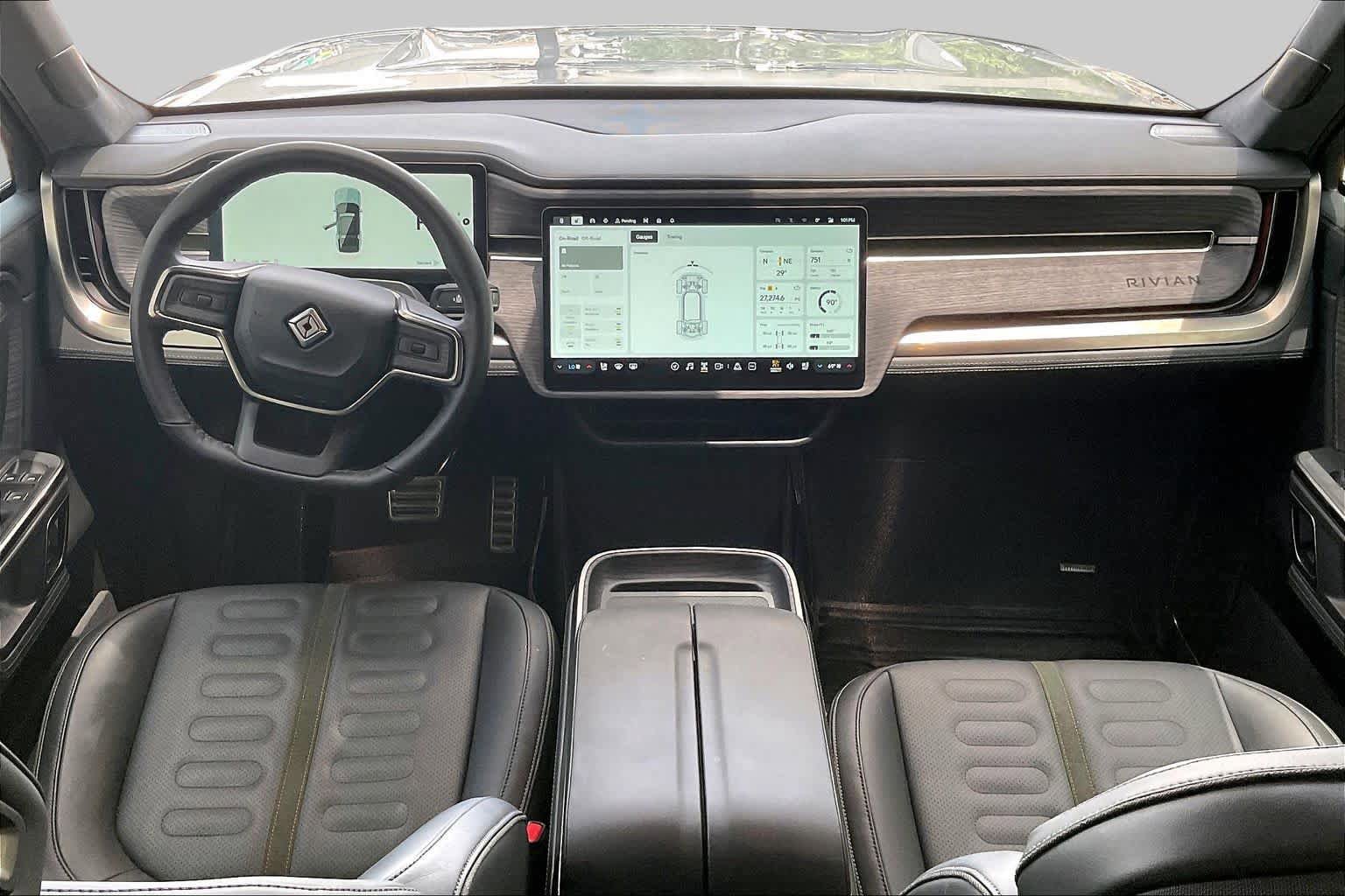 Used 2024 Rivian R1S Adventure AWD/4WD image 15