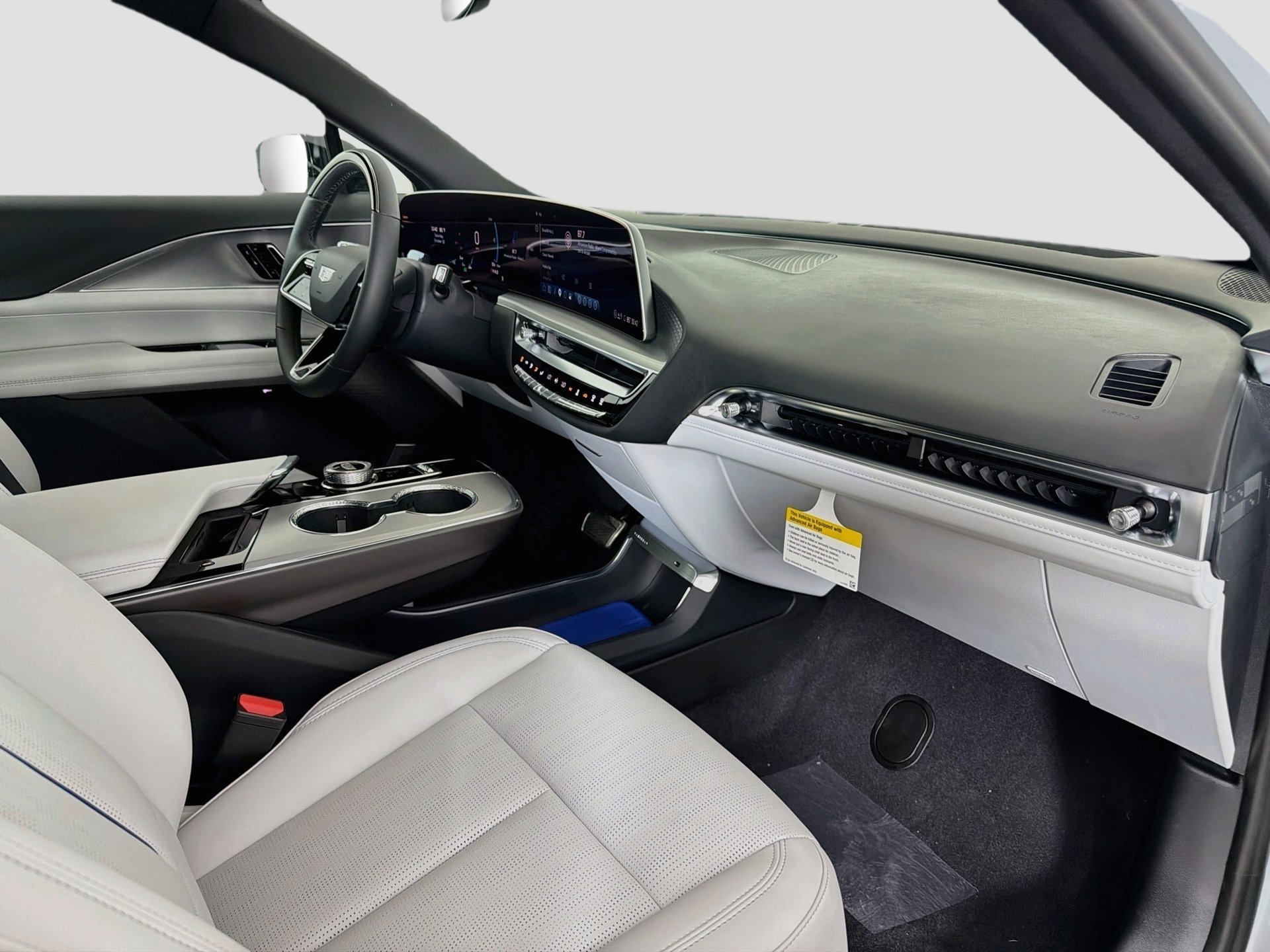 New 2027 Cadillac Lyriq Sport RWD image 14