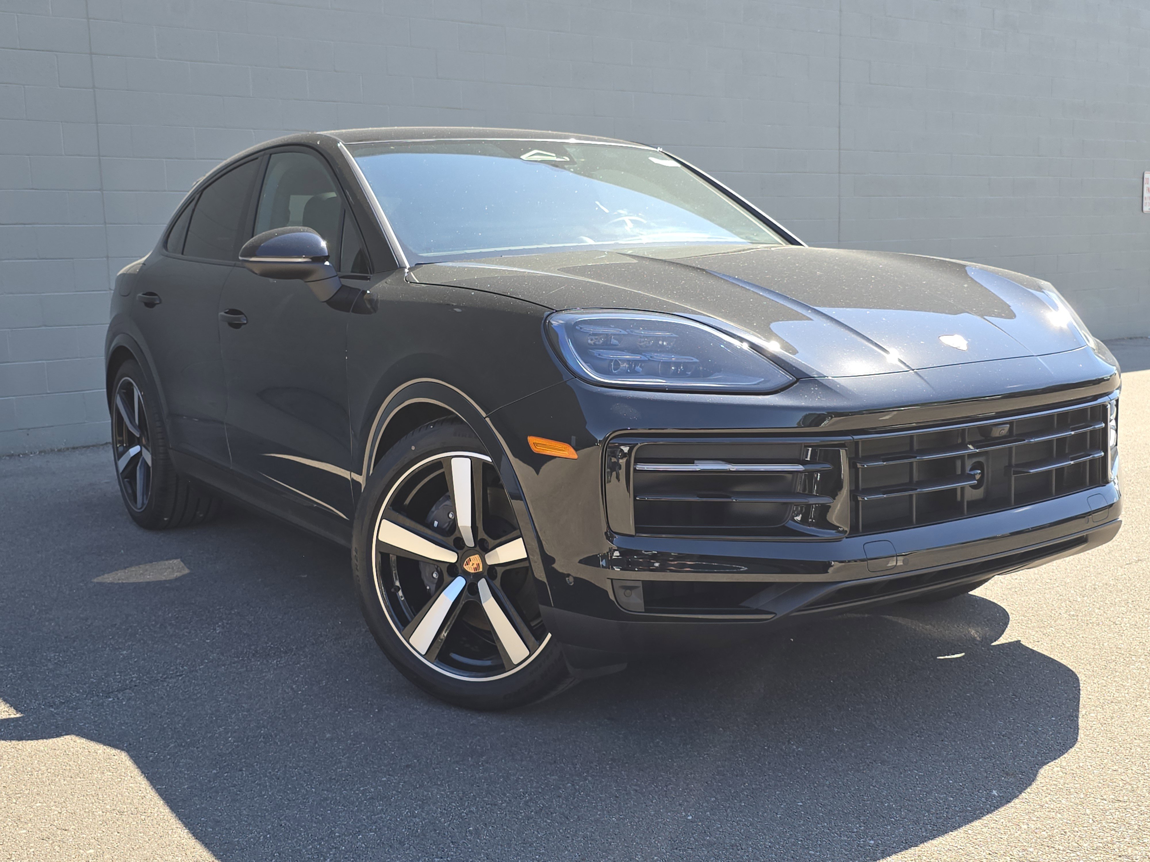 New 2026 Porsche Cayenne Coupe AWD/4WD image 7