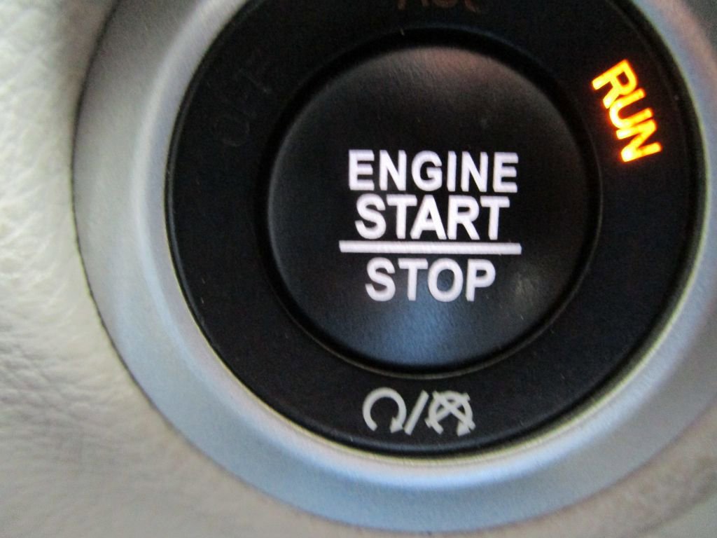 Used 2022 Chrysler Pacifica Limited image 42