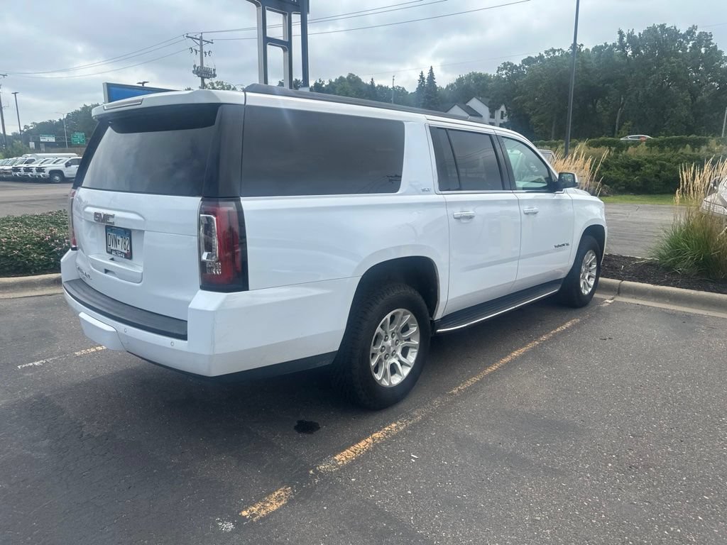 Used 2019 GMC Yukon XL SLT AWD/4WD image 9