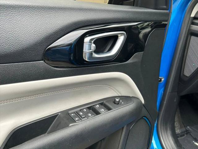 Certified 2022 Jeep Compass Limited AWD/4WD image 16