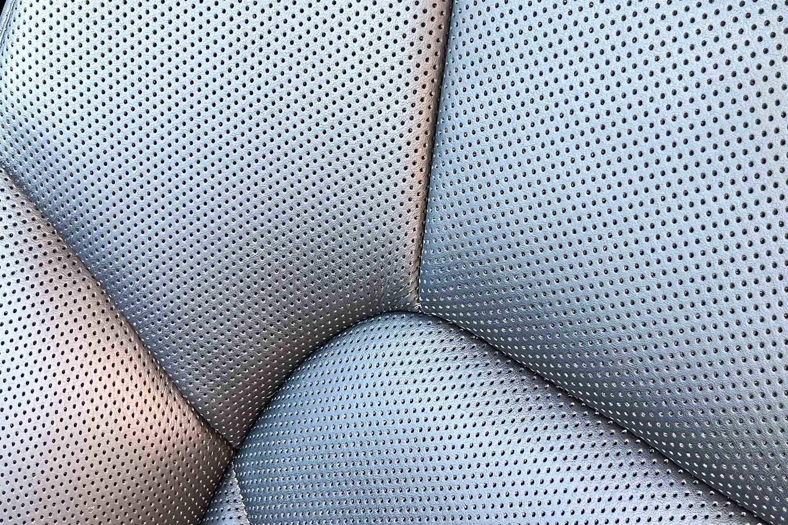 Used 2024 Porsche Macan image 24