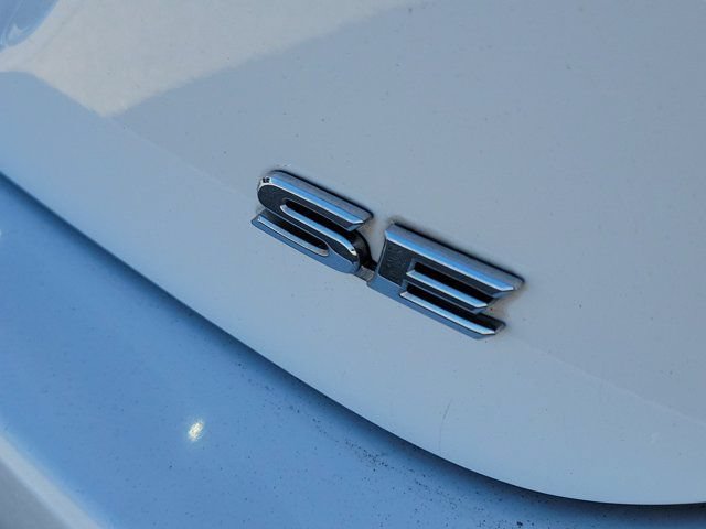 Used 2018 Toyota Camry SE FWD image 7
