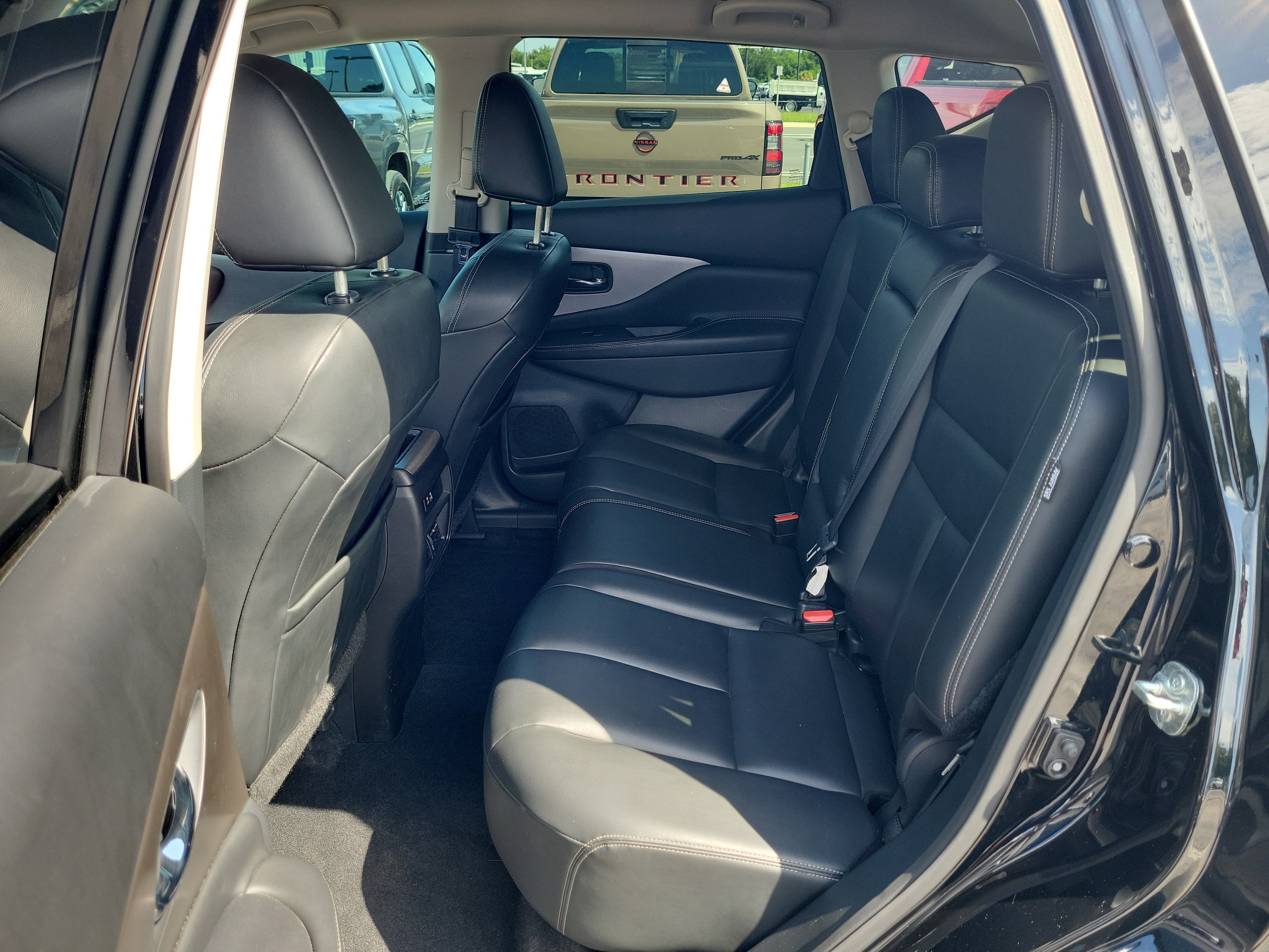 Certified 2023 Nissan Murano SV FWD image 14