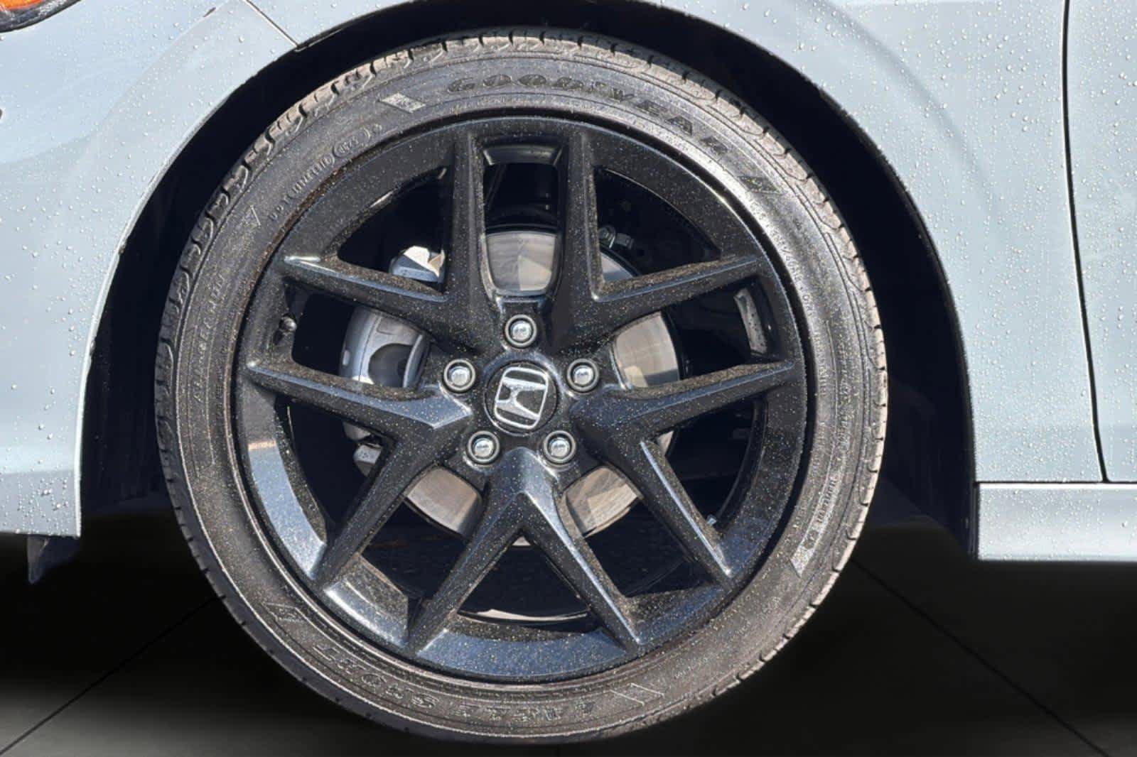 Used 2025 Honda Civic Sport image 11