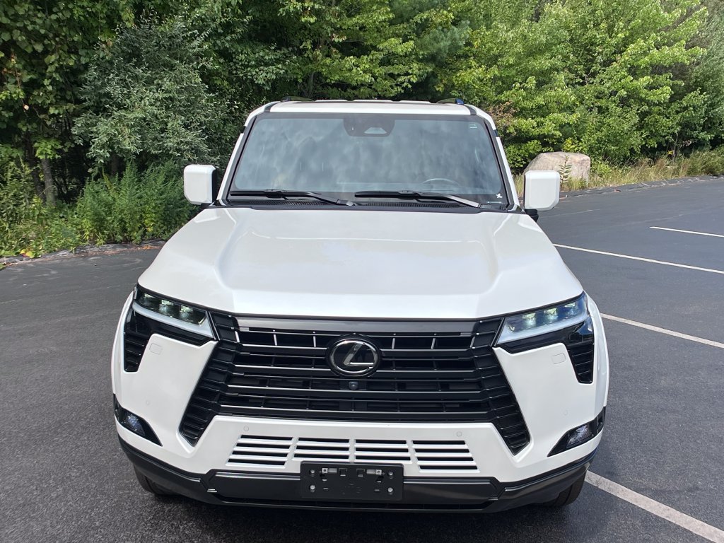 Used 2024 Lexus GX 550 w/ Accessory Package (2T) AWD/4WD image 7