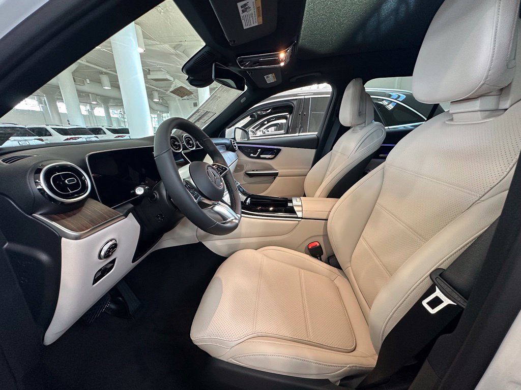 New 2027 Mercedes-Benz GLC 300 4MATIC image 5