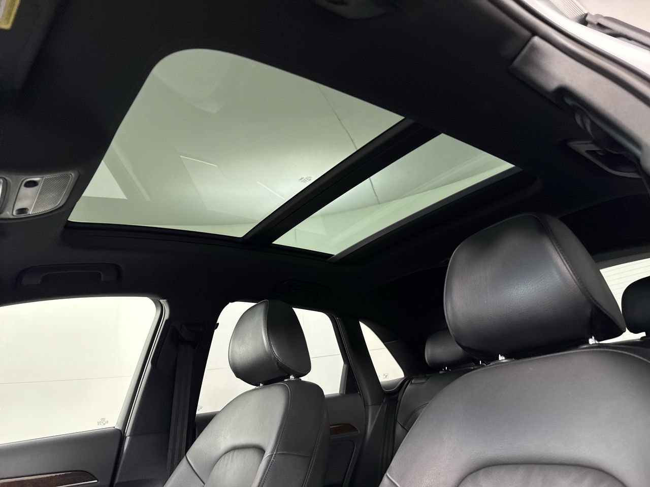 Used 2018 Audi Q3 2.0T Premium Plus AWD/4WD image 24