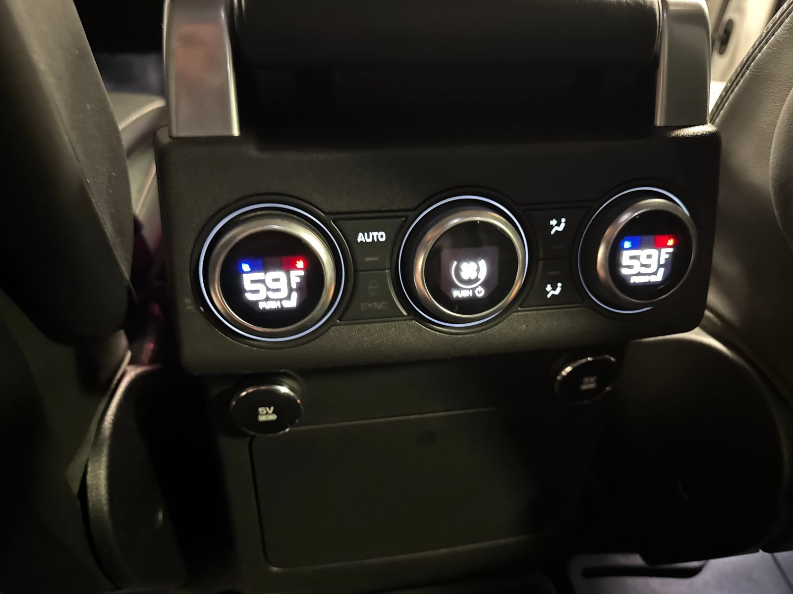 Used 2019 Land Rover Discovery HSE Luxury AWD/4WD image 27