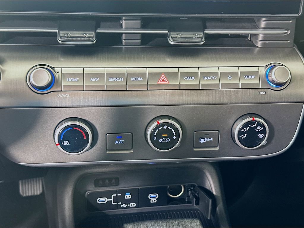 New 2026 Hyundai Kona SE image 11