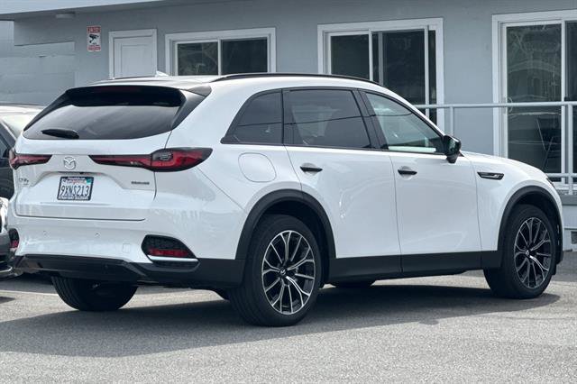 Certified 2025 MAZDA CX-70 Plug-In Hybrid w/ Premium Pkg AWD/4WD image 3