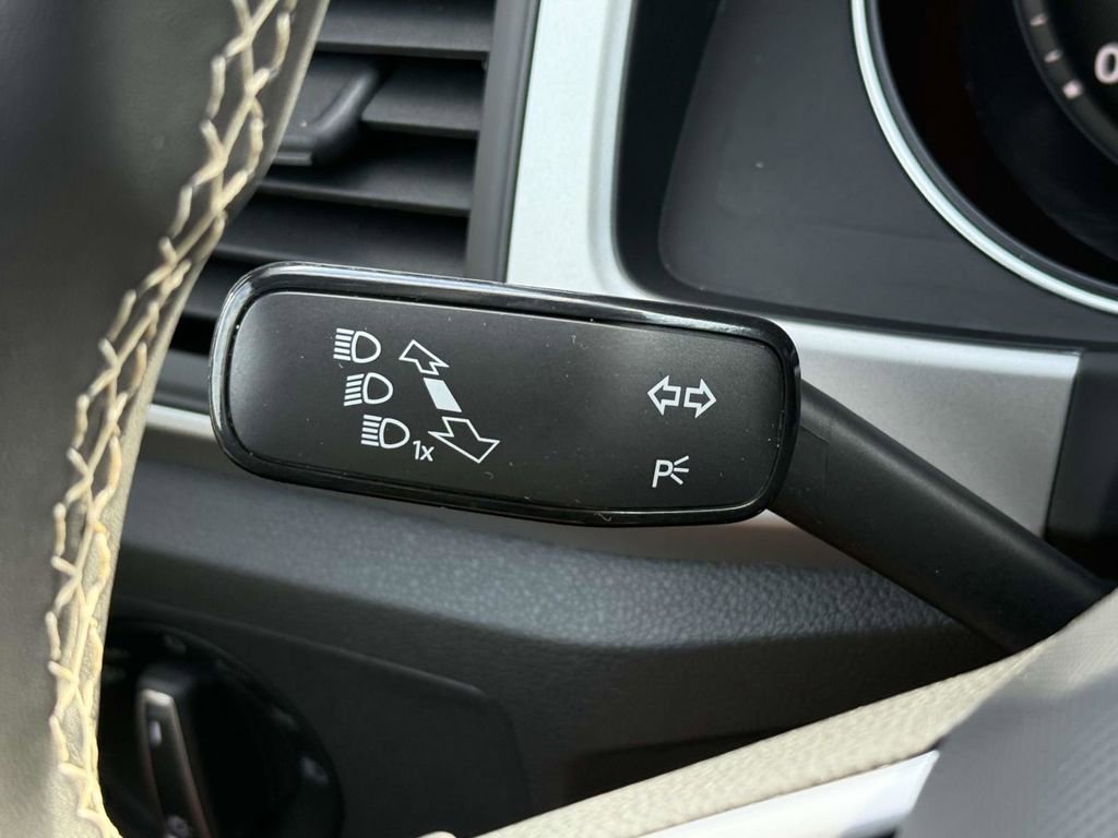 Used 2021 Volkswagen Atlas Cross Sport SE FWD image 23