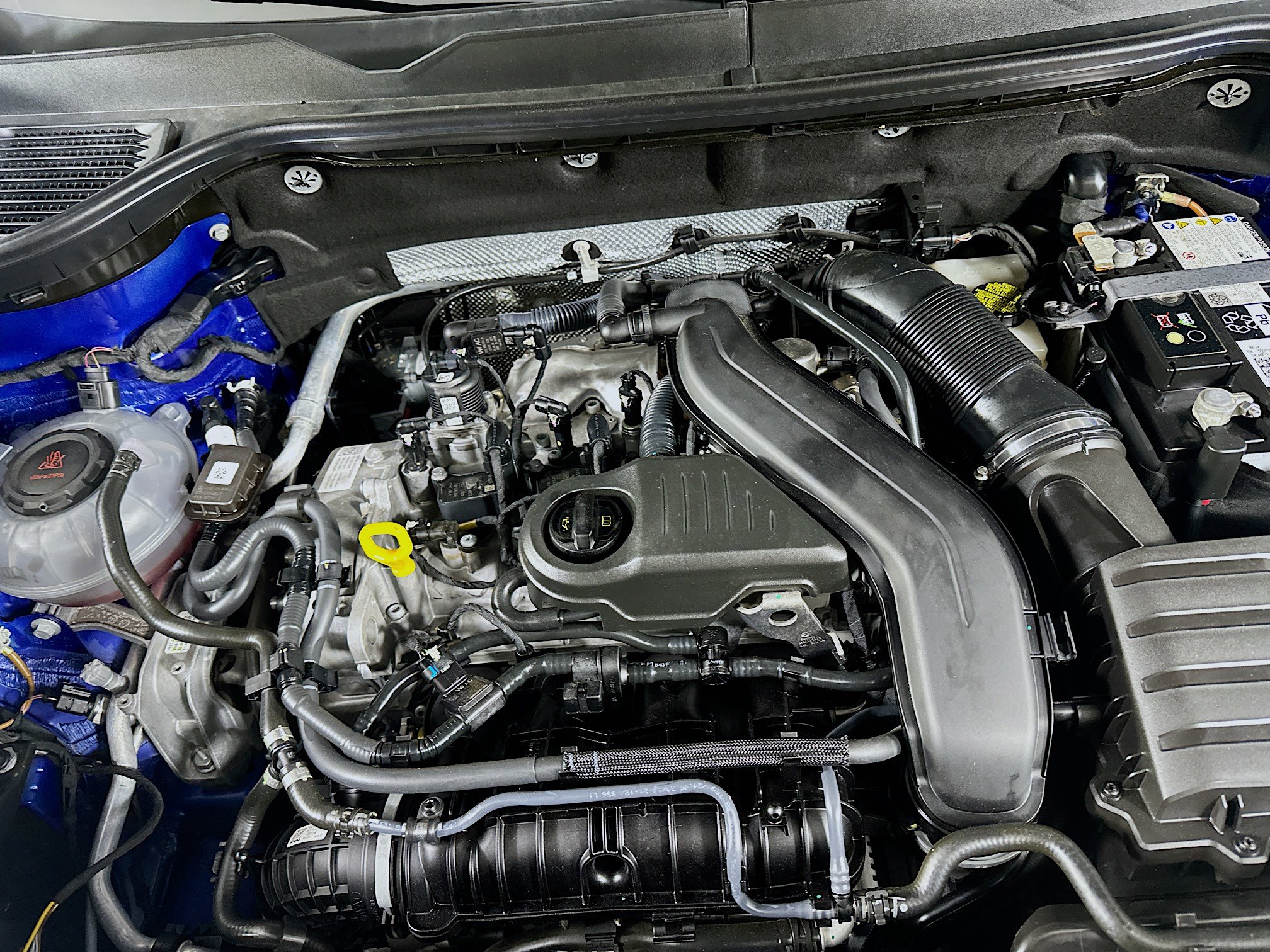 Used 2024 Volkswagen Taos SE w/ MDO Package image 30