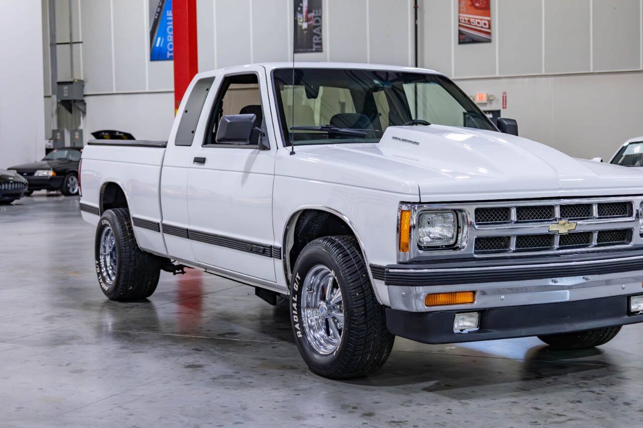 Used 1993 Chevrolet S10 Pickup 2WD Extended Cab image 29