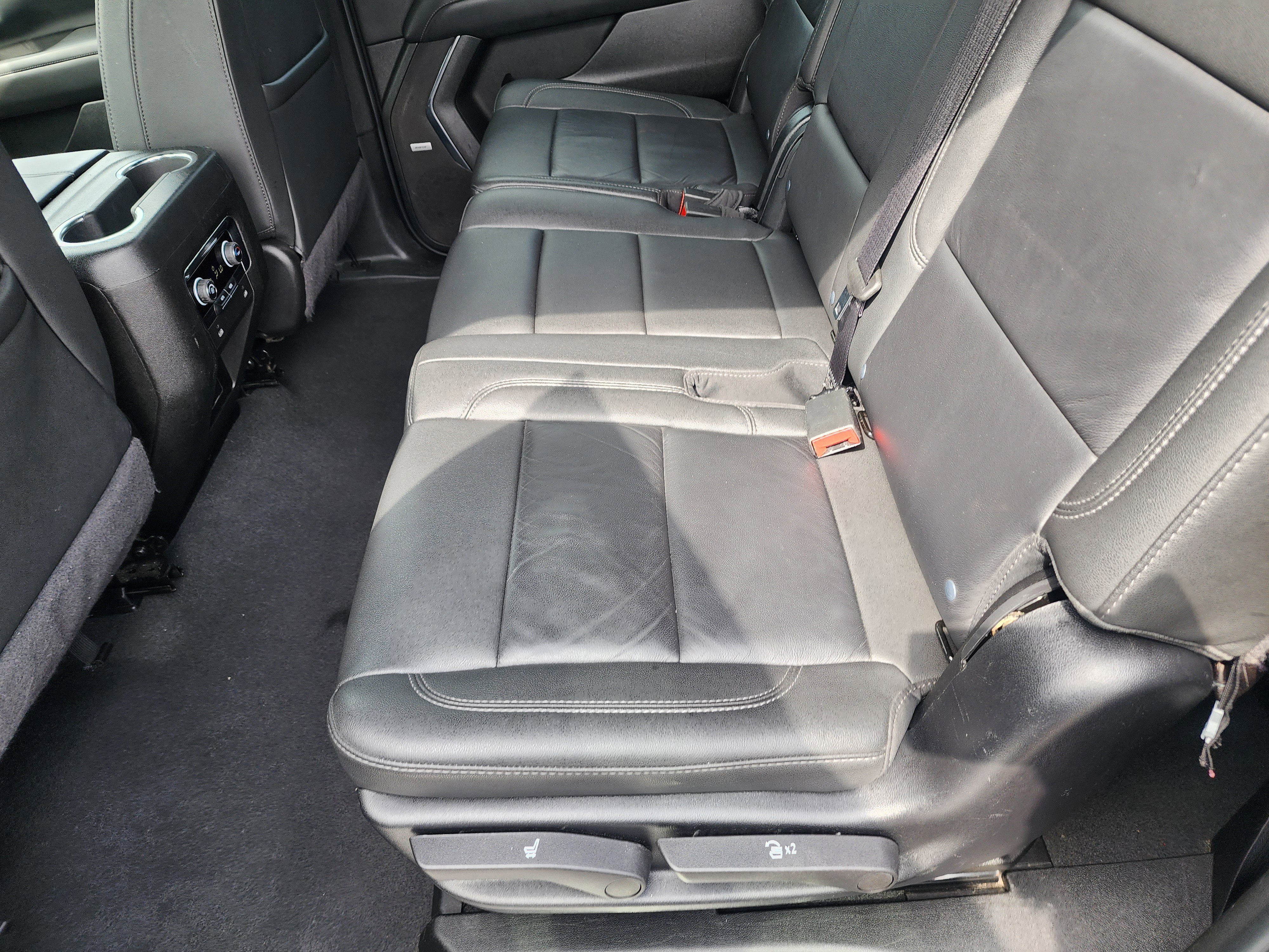 Used 2024 Chevrolet Suburban LT AWD/4WD image 14