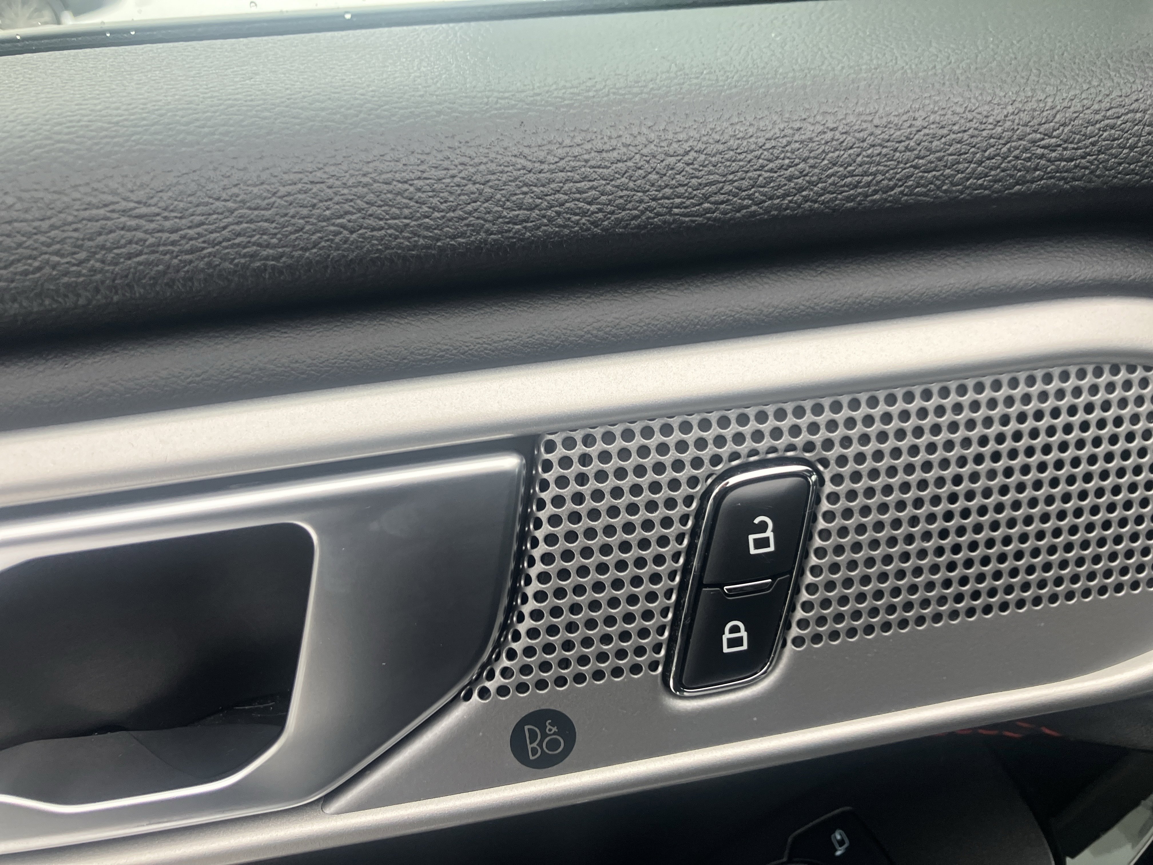 Used 2023 Ford Explorer ST-Line w/ Class IV Trailer Tow Package image 19