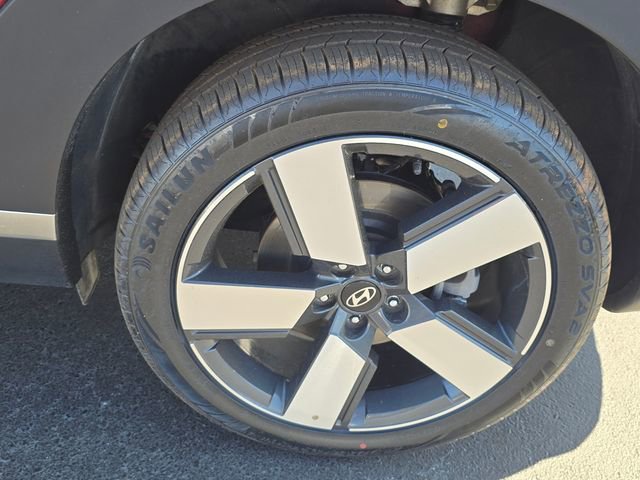 Used 2024 Hyundai Santa Fe Limited FWD image 15