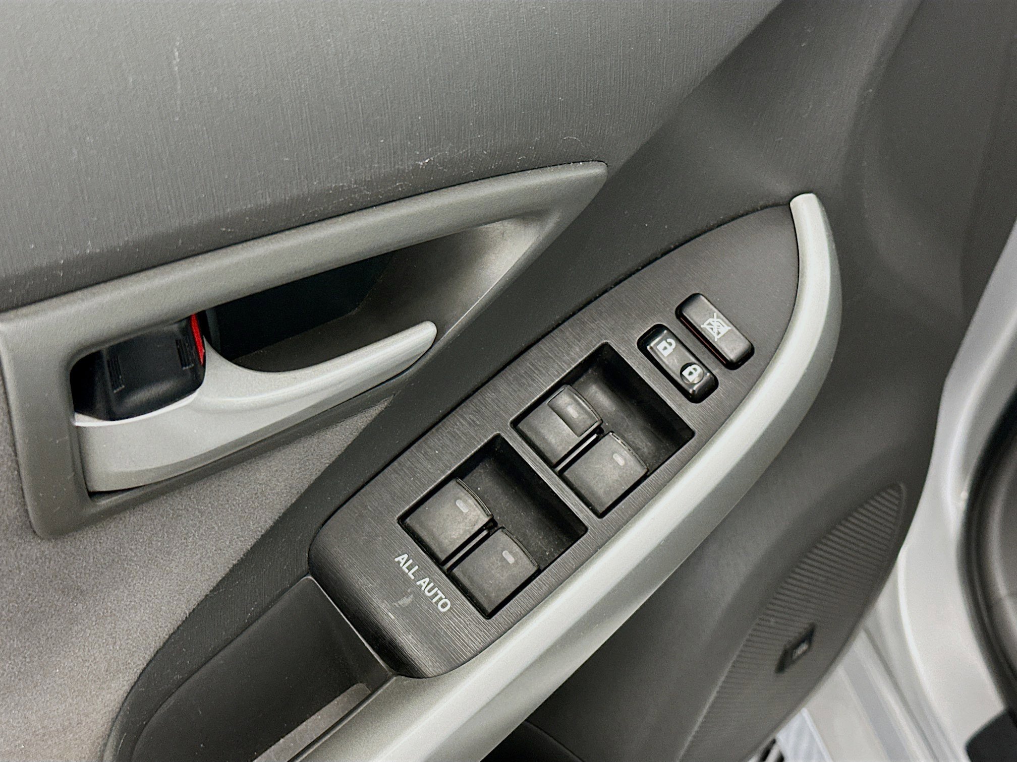 Used 2010 Toyota Prius Three image 15