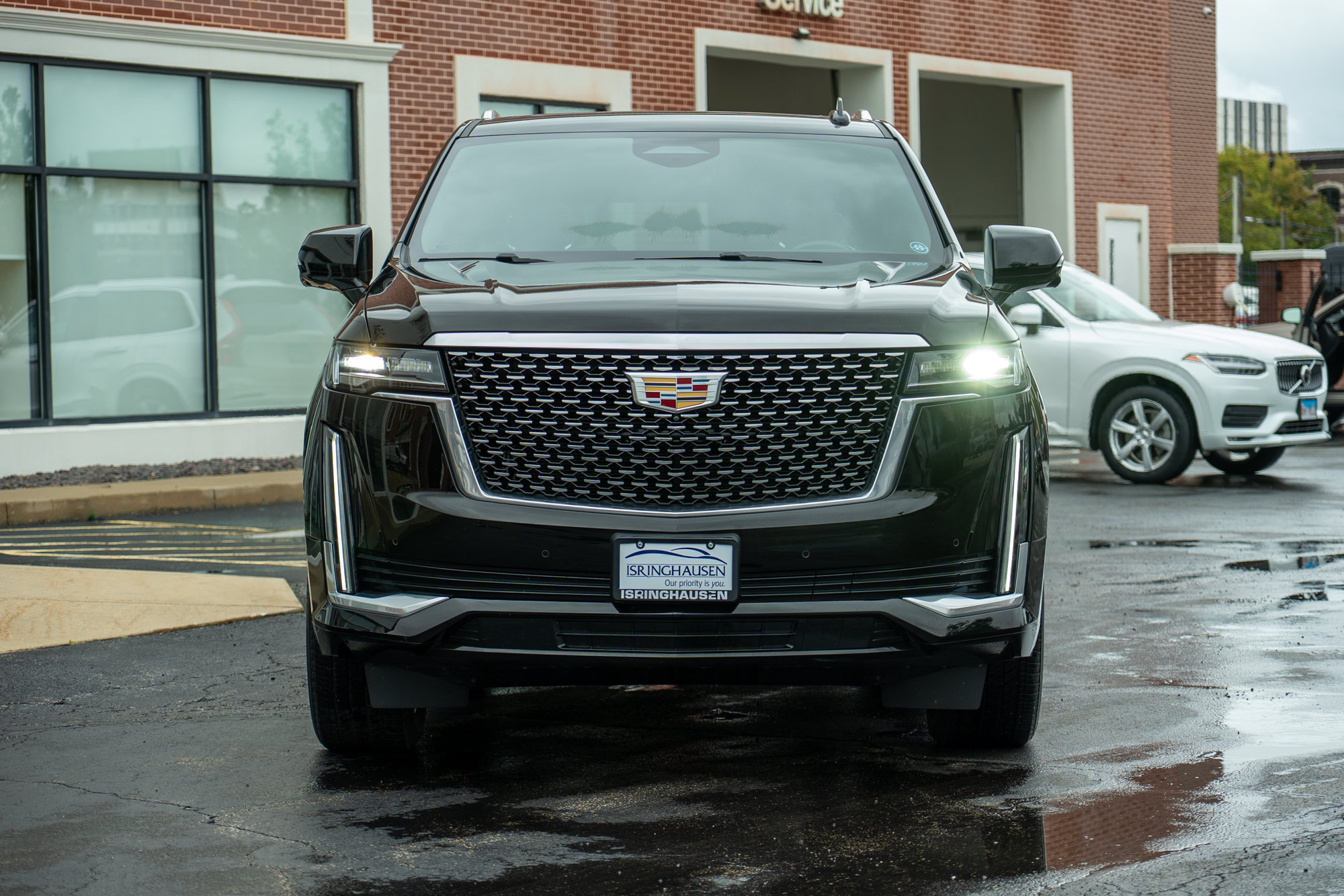 Used 2022 Cadillac Escalade ESV Premium Luxury AWD/4WD image 2