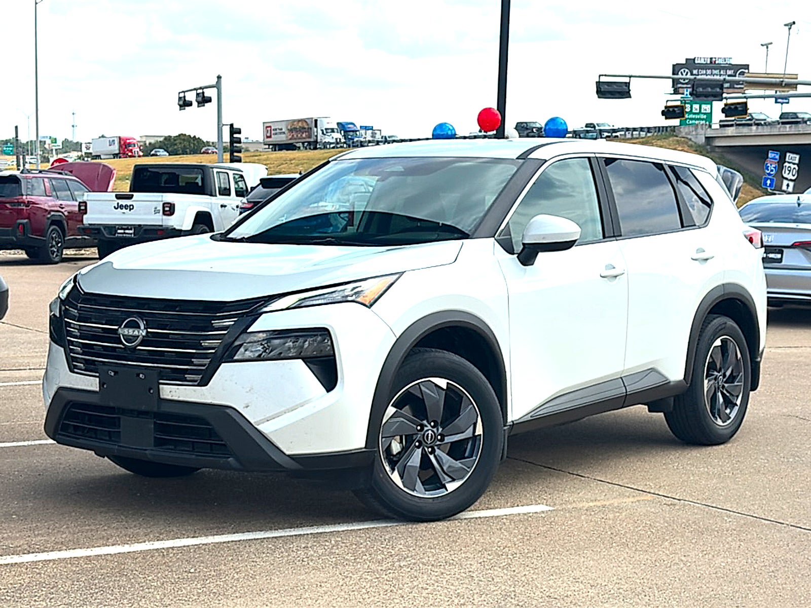 Certified 2026 Nissan Rogue SV FWD image 2