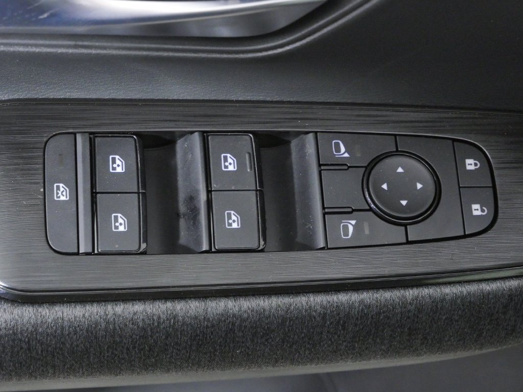 New 2027 Nissan Kicks SV AWD/4WD image 19