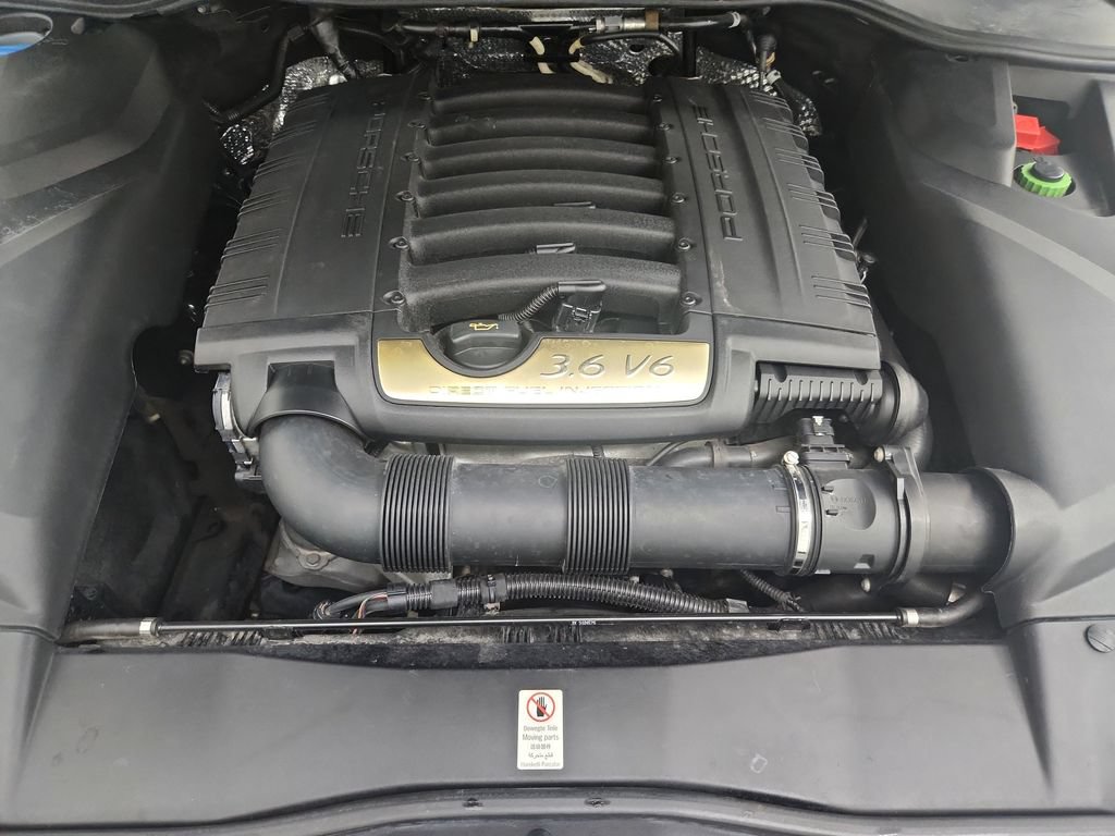 Used 2016 Porsche Cayenne AWD/4WD image 29