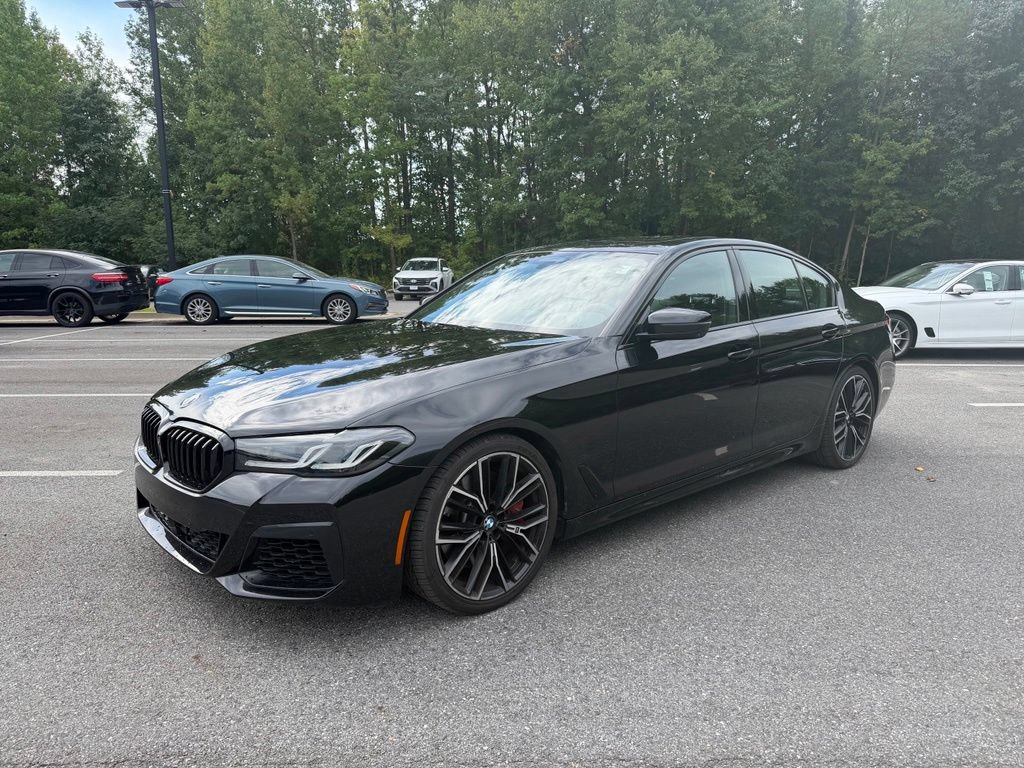 Used 2022 BMW M550i xDrive AWD/4WD image 2